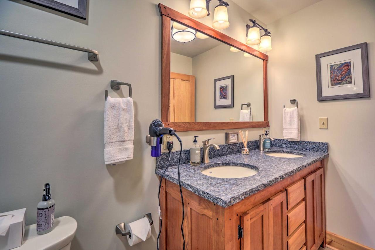 Lake Placid Gem With Patio And Views Less Than 1 Mi To Beach! Exterior photo