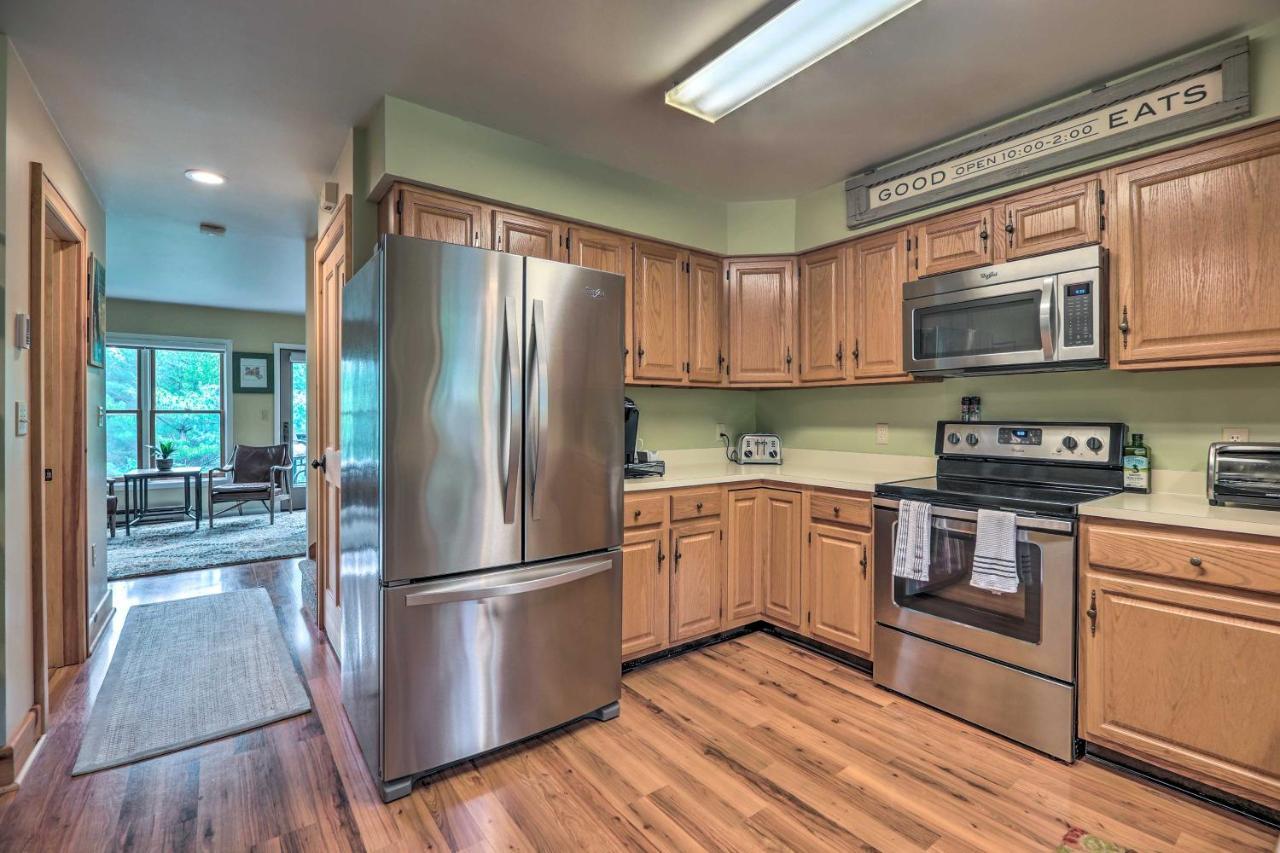 Lake Placid Gem With Patio And Views Less Than 1 Mi To Beach! Exterior photo